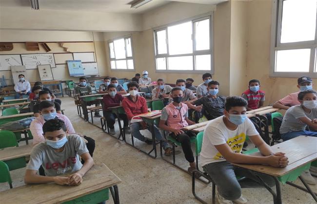 البحيرة تستعد لاستقبال أكثر من ١.٥ مليون طالب بالمراحل المختلفة