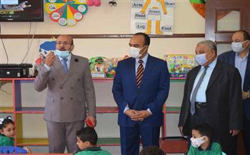   محافظ المنيا يكلف نائبه بمتابعة انتظام سير العملية التعليمية