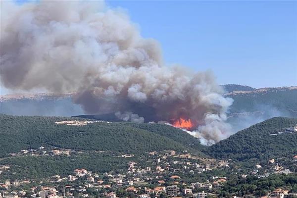 لبنان: حرائق كبيرة بمساحات من غابات عكار