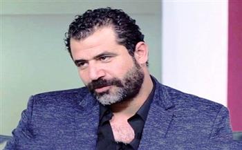   محمود حافظ يبهر محمد هنيدي ومنى الشاذلي بغنائه