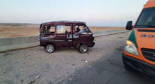 بالأسماء | إصابة 7 أشخاص في انقلاب سيارة بصحراوي ملوي