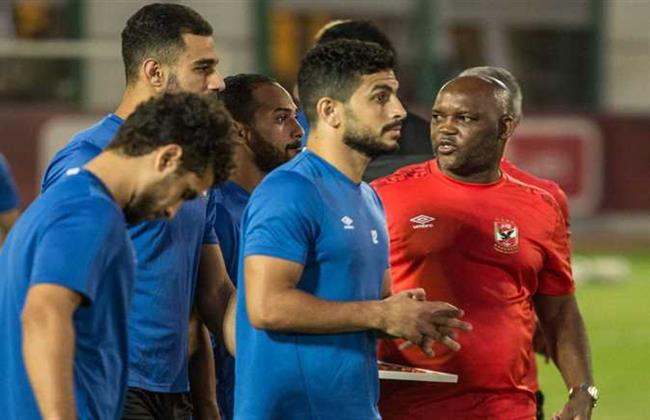 تفاصيل اجتماع موسيمانى مع لاعبى الأهلى قبل مواجهة الزمالك