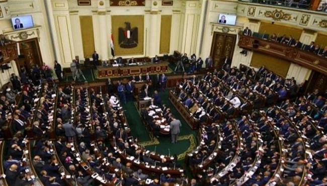 البرلمان يفتح النار على أحمد مجاهد ويتوعد بإقالته 