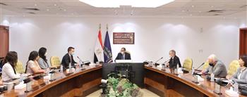   وزير الاتصالات يبحث مع  «طلبات» خطط  التوسع  فى مصر