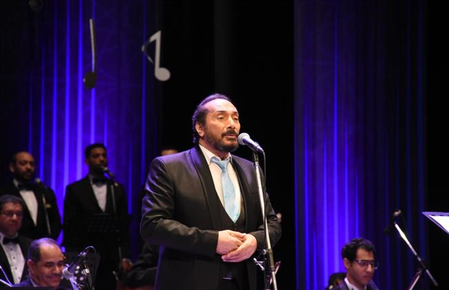 على الحجار يختتم حفلات مهرجان الموسيقى العربية