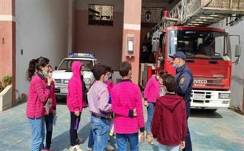   زيارة عدد من طلبة إحدى المدارس لإدارة الحماية المدنية ببنى سويف