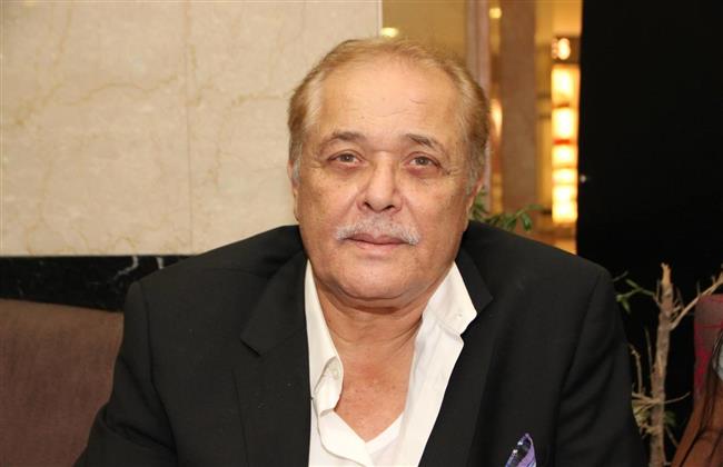 فى ذكرى وفاة الساحر محمود عبد العزيز.. أبرز لمحات عن حياته