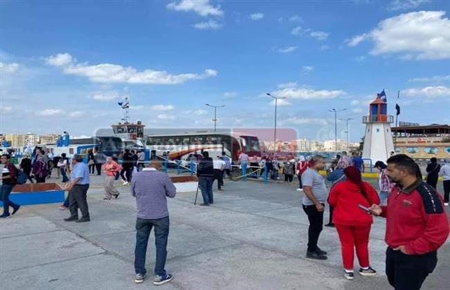 توافد رحلات اليوم الواحد لزيارة جبال الملح ومعالم مدينة بورفؤاد