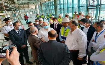   وزير الطيران المدنى يتابع مستجدات أعمال مشروع توسعة مطار سفنكس الدولي