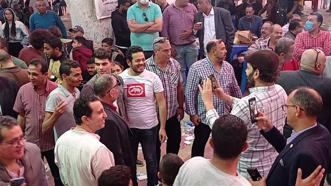 لاعب الزمالك «زيزو» يساند والده في إنتخابات نادي المنيا 