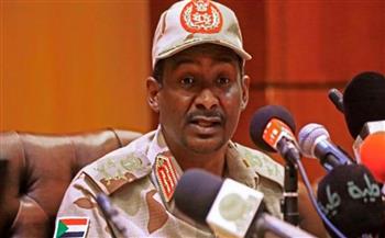   نائب رئيس مجلس السيادة السوداني وأعضاؤه يؤدون القسم الدستوري