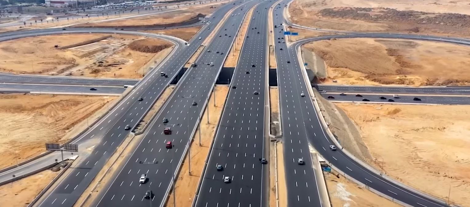 حصاد ٧ سنوات لمشروعات الطرق والكباري في مصر .. فيديو