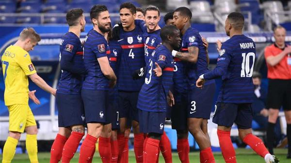 فرنسا تبحث عن حسم التأهل لكأس العالم أمام كازاخستان