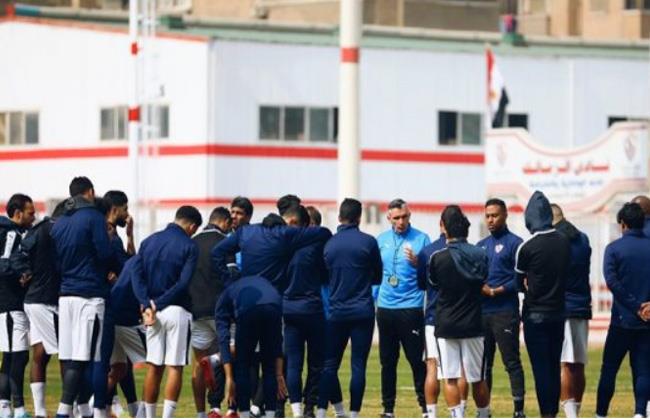 كارتيرون يكشف أخطاء لاعبي الزمالك في مباراة الأهلي