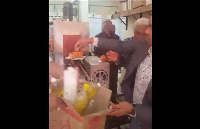 ضبط مصنع لتعبئة الزيوت المستخدمة وإعادة بيعها في الجيزة