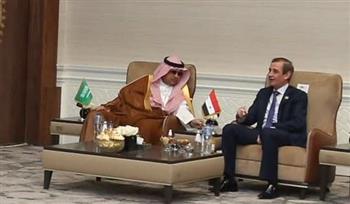   اجتماع بين مدير المخابرات السعودي ونظيره السوري 