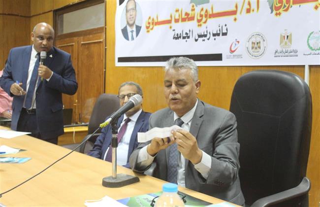 إجراء قرعة الدورة العربية الـ16 لخماسيات كرة القدم بجنوب الوادي