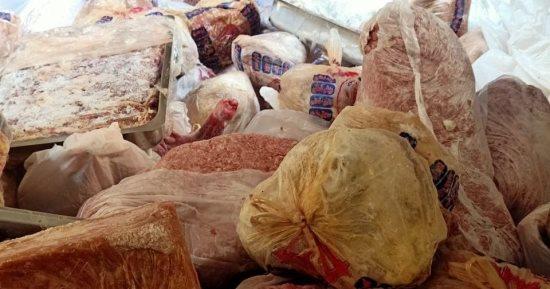 تفاصيل مداهمة الامن لمصنع اغذية بالقاهرة وضبط 3 أطنان لحوم ودواجن فاسدة بالقاهرة