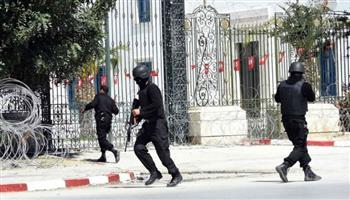   الداخلية التونسية تتصدي لمحاولة اقتحام البرلمان 
