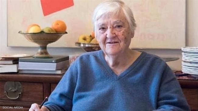 رحيل الشاعرة والكاتبة والرسامة اللبنانية إيتل عدنان عن 96 عاما