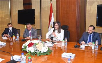   نبيلة مكرم: نثمن جهود الاتحاد الأوروبي وتعاونه مع مصر في مكافحة الهجرة غير الشرعية