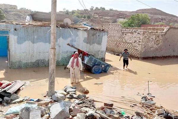 وزيرة التضامن: تقديم إعانات عاجلة لمتضرري الطقس السيئ في أسوان