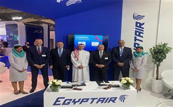   «مصر للطيران» توقع مذكرة تفاهم مع «طيران الخليج» لتعزيز التعاون