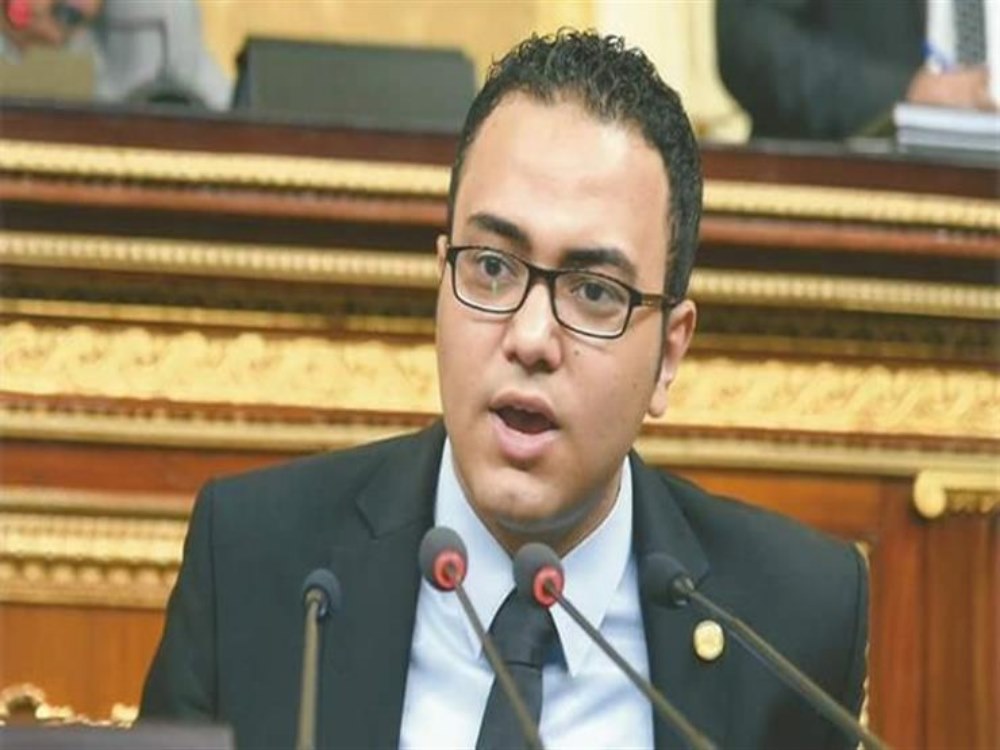 نواب البرلمان ينعون أحمد زيدان