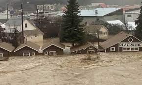   إخلاء بعض المناطق بسبب الفيضانات في كندا