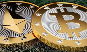 تراجع أكبر عملتين مشفرتين بأكثر من 4 %