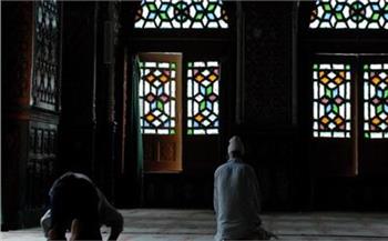   الإفتاء: الصلاة في المساجد التي فيها أضرحة جائزة شرعا