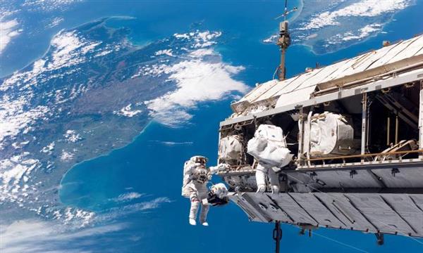 حطام قمر روسى يهدد محطة الفضاء الدولية