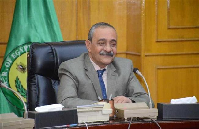 قبل مباراة الزمالك.. محافظ الإسماعيلية يجتمع بمجلس إدارة الدراويش الجديد