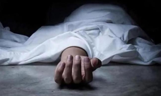 اشعل النار في جثة صديقه واستولي٣٩٩  ألف جنيه ولاذ بالفرار 