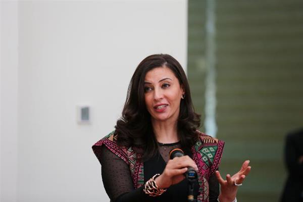 الخارجية الفلسطينية تطلع رومانيا على أخر التطورات السياسية