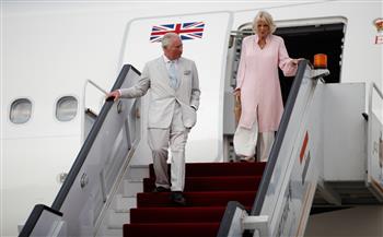   الأمير تشارلز وزوجته يصلان مطار القاهرة الدولى 