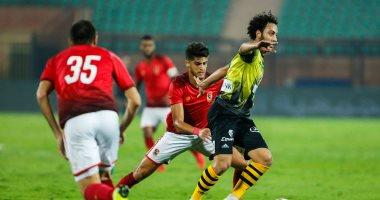انتهاء الشوط الأول بالتعادل السلبي بين الأهلى والمقاولون