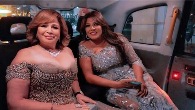 فيديو.. تفاصيل تعرض إلهام شاهين وهالة صدقي  للسرقة في فرنسا 