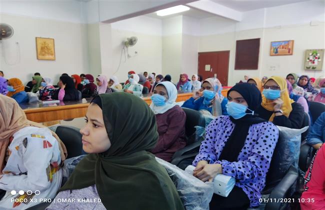 ندوة تثقيفية توعوية لطلاب «جنوب الوادى» للمشاركة فى محو الأمية