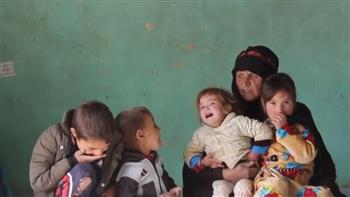   «سى إن إن»: عائلات أفغانية تبيع بناتها بألف دولار «هربًا من الجوع»