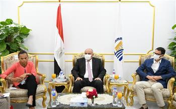 «الداودي» يبحث مع وفد الوكالة السويسرية عدد من المشروعات التي يجري تنفيذها بقنا