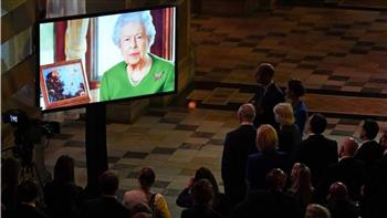   قمة المناخ: الملكة إليزابيث تحث على «الانتقال من الكلام إلى العمل»