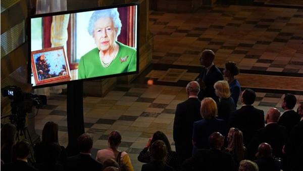 قمة المناخ: الملكة إليزابيث تحث على «الانتقال من الكلام إلى العمل»
