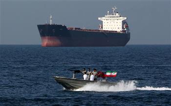   إيران تحتجز سفينة أجنبية بزعم تهريبها للسولار