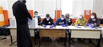   بدء التصويت في جولة الإعادة بالانتخابات الرئاسية في بلغاريا