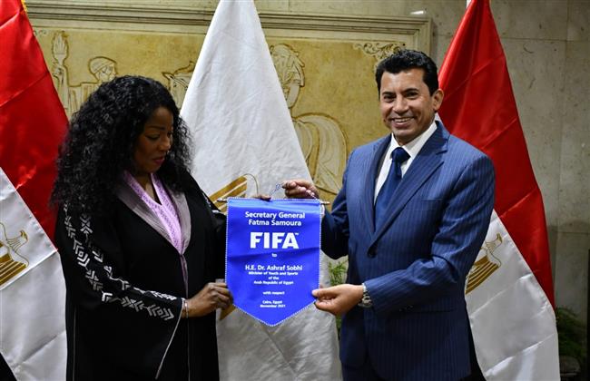 وزير الرياضة يستقبل أمين عام الفيفا وسكرتير عام الكاف
