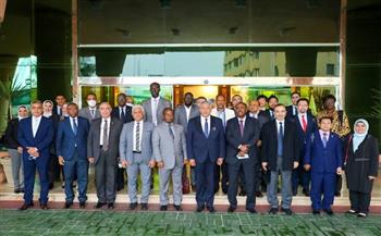   16 سفيراً إفريقياً وآسيوياً يزورون ميناء الإسكندرية