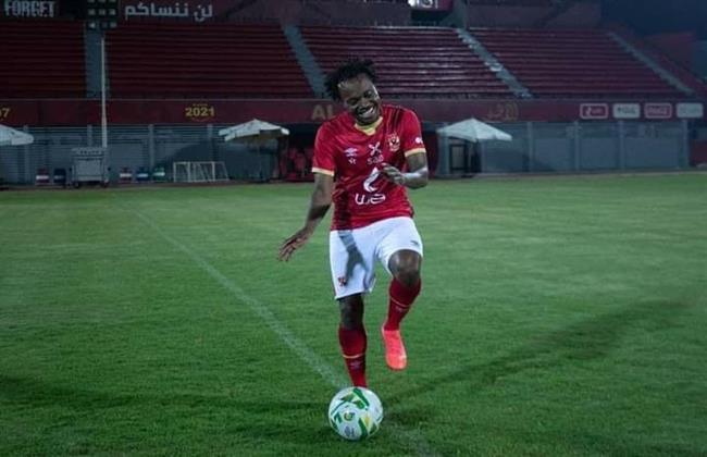 بيرسي تاو يتقدم للأهلى بالهدف الثانى في مرمى غزل المحلة