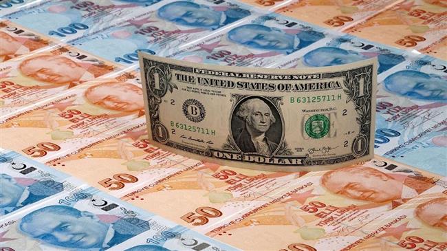 الليرة التركية تواصل التراجع أمام العملات الأجنبية