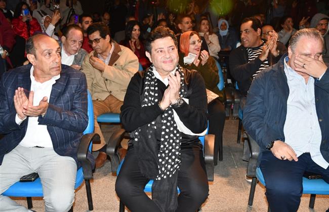 هاني شاكر يصل مقر ندوة «إشكالية العلاقة بين الفن وحرية الإبداع» بقصر السينما